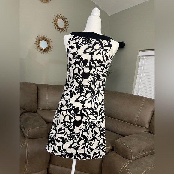 Ann Taylor LOFT Sleeveless Black and White Floral Dress Sz 2 - Picture 5 of 9